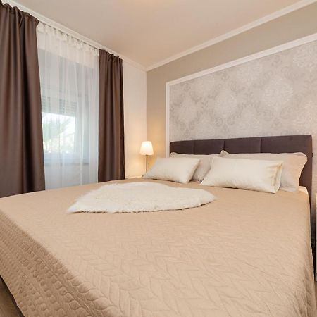 Apartment Miko Sveti Ivan Dobrinjski Eksteriør billede